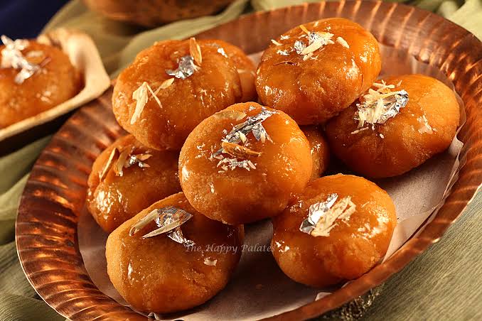 Traditional Ghee Makkan Peda